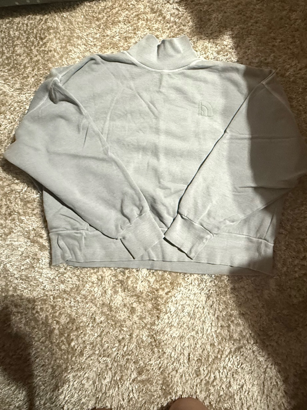 Women’s north face crewneck